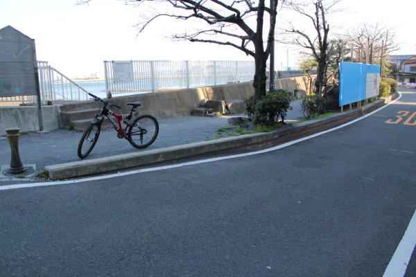 多摩川【羽田赤煉瓦堤防】(弁天橋付近)