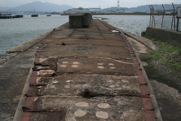 響灘沈艦護岸(軍艦防波堤)【柳(初代)】