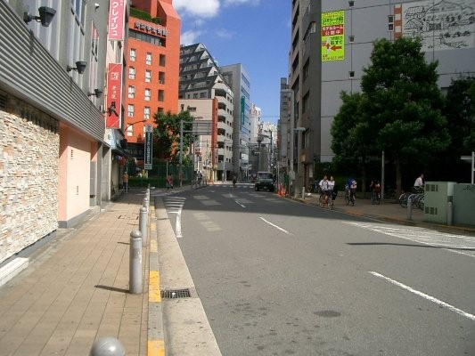 連合軍羽田空港専用線跡【省線蒲田～京浜蒲田】アロマスクエア付近より京浜蒲田方面を望む