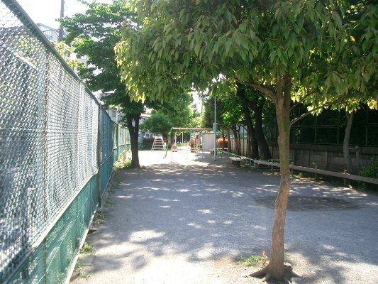 旧国鉄旧矢口発電所運炭線跡現地写真(大田区立道塚南公園)