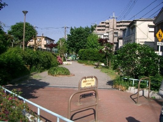 旧国鉄旧矢口発電所運炭線跡現地写真(大田区立道塚南公園)