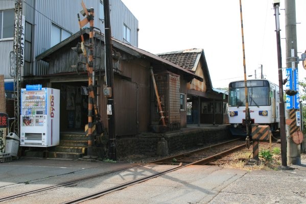 紀州鉄道紀州鉄道線廃止区間【西御坊～日高川】 第一巻西御坊駅舎全景(御坊方)