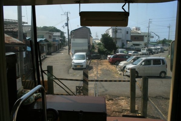 紀州鉄道線廃止区間【西御坊～日高川】 第二巻(西御坊～日の出紡績)西御坊駅より廃止区間方面を望む