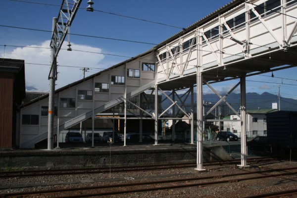 岳南鉄道【吉原駅】跨線橋古レール架構