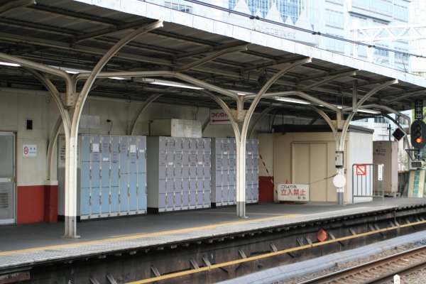 JR 東日本中央本線【水道橋駅】ホーム上屋古レール全景