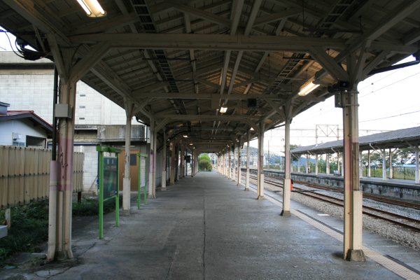 JR 東日本信越本線【横川駅】古レール全景