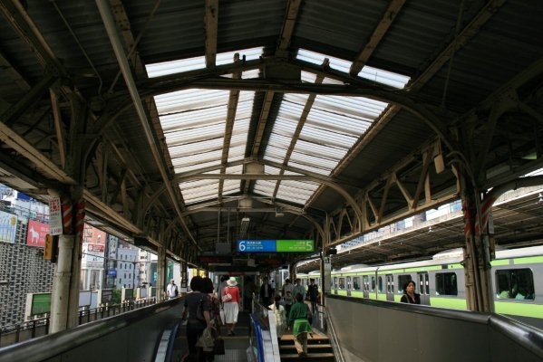 JR 東日本東海道本線【新橋駅】古レール全景