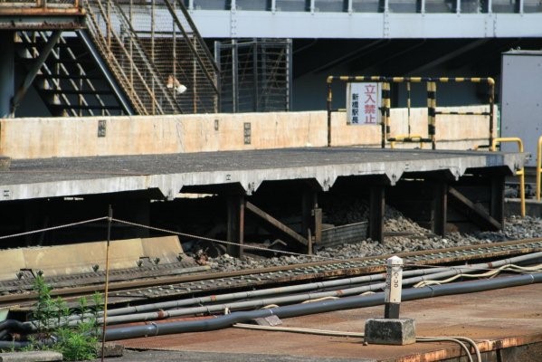 JR 東日本東海道本線【新橋駅】古レール架構