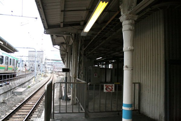 JR 東日本東海道本線【東京駅】古レール架構