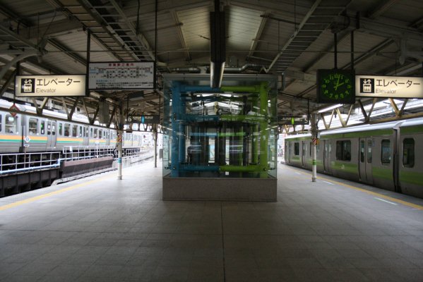 JR 東日本東海道本線【東京駅】架線柱架構