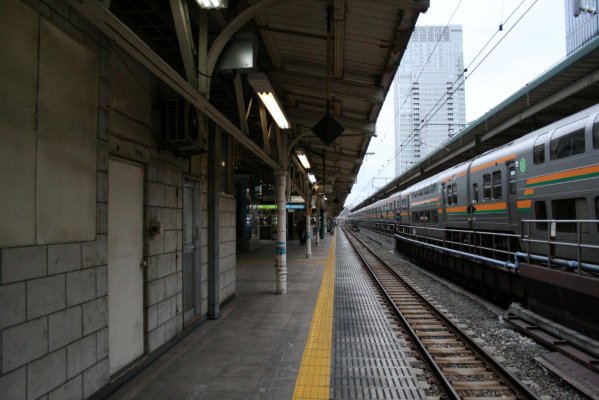 JR 東日本東海道本線【東京駅】架線柱架構
