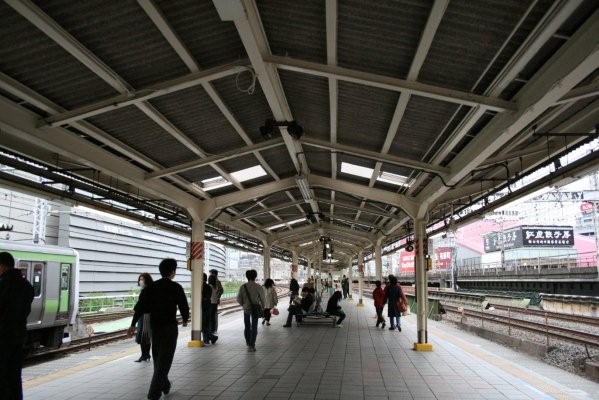 JR 東日本東海道本線【有楽町駅】古レール全景