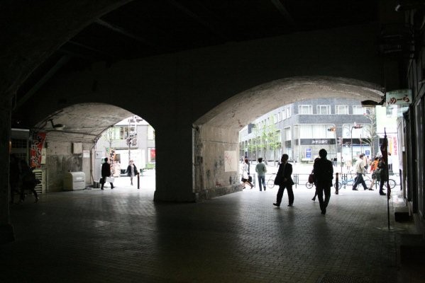 JR 東日本東海道本線【有楽町駅】有楽町中央口架道橋全景