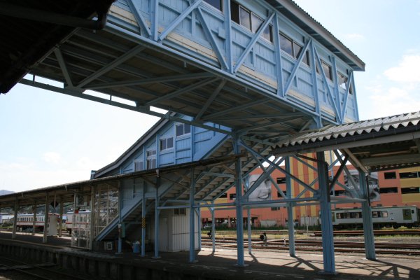 JR 東日本山田線【宮古駅】跨線橋古レール架構