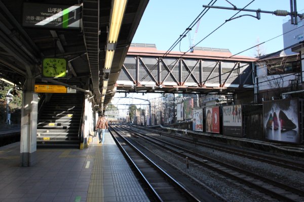 JR 東日本山手線【原宿駅】跨線橋古レール全景