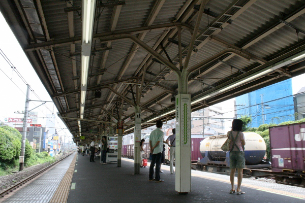 JR 東日本山手線【駒込駅】ホーム上屋古レール