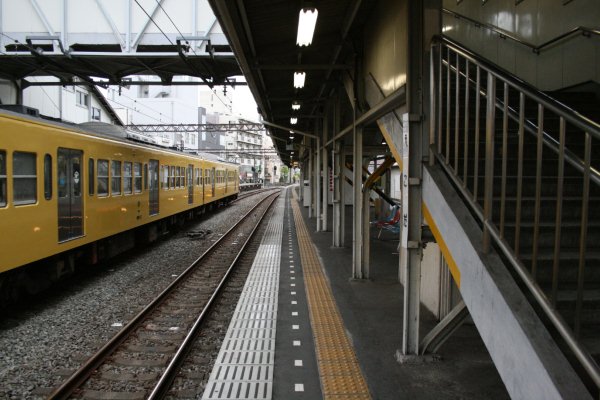 西武鉄道池袋線【江古田駅】跨線橋古レール架構