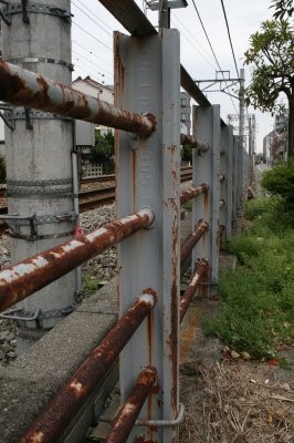 東京急行電鉄東急多摩川線【武蔵新田～矢口渡】古レール刻印(鉄道敷地柵)