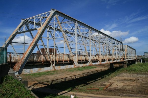 JR 東日本旧新鶴見操車場構内【江ヶ崎跨線橋】プラットトラス全景