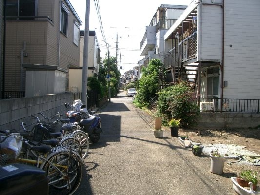 東京急行電鉄東急多摩川線旧線【矢口渡～蒲田】旧線跡地に建つ住宅