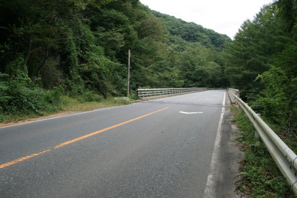 国道 106 号線旧道【天滝橋付近】天滝橋盛岡方分岐付近