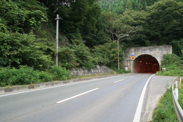 国道 106 号旧道【川目トンネル付近】盛岡方分岐付近の未調査廃道