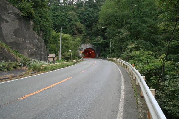 国道 106 号旧道【落合トンネル付近】盛岡方分岐